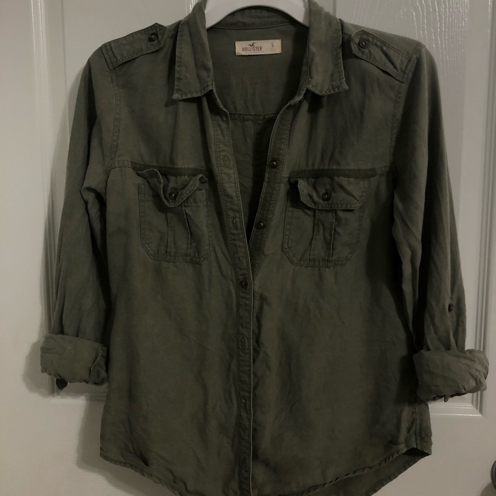 Hollister Button down